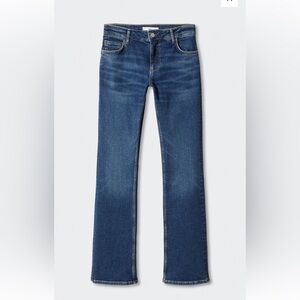 Mango Low-rise flared blue jeans Straight Classic Style worn ONCE 😍